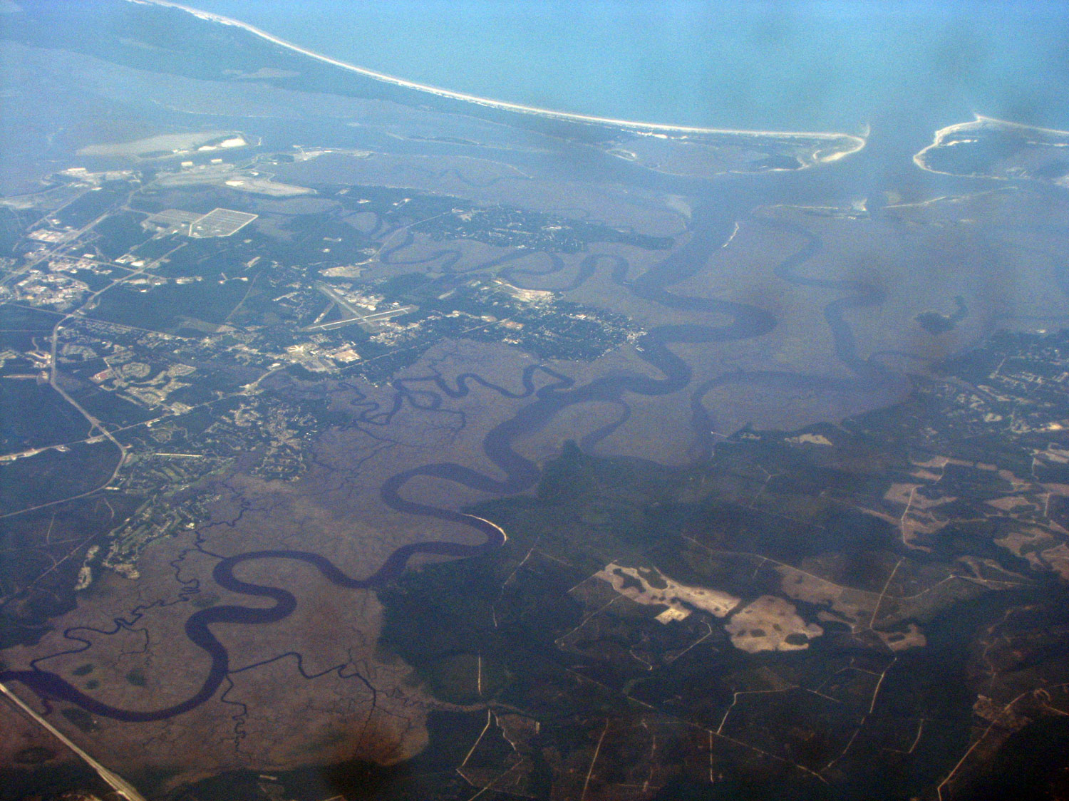 River emptying into the Atlantic Ocean on the east coast of Florida just south of Jacksonville